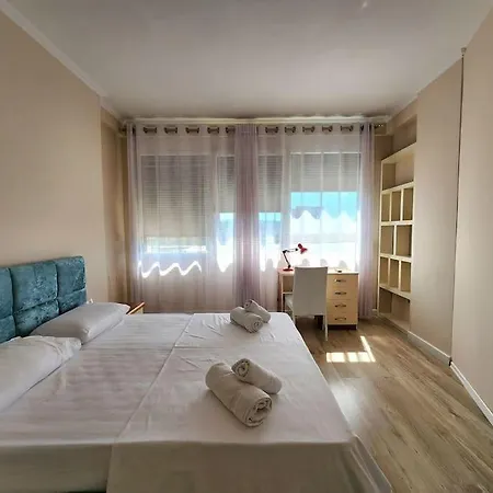 Apartment Urban Flat For 6 W 24h Self Check In