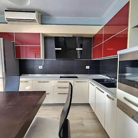 Urban Flat For 6 W 24h Self Check In Apartment Tirana