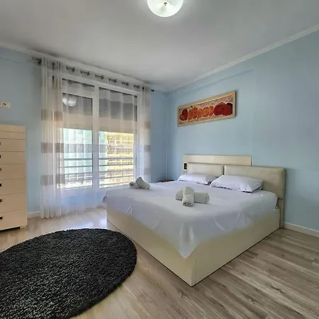 Apartment Urban Flat For 6 W 24h Self Check In *
